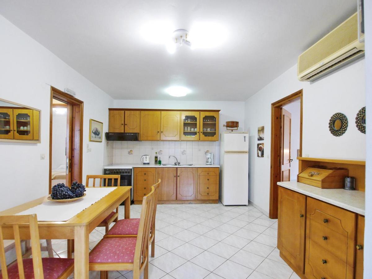 Rouladina Apartments Сталос Экстерьер фото